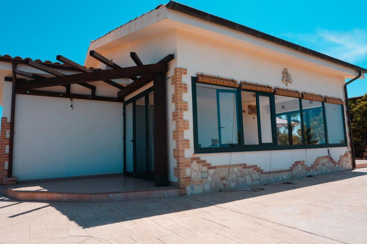 Il Casale Di Bovo Marina Βίλα Montallegro Δωμάτιο φωτογραφία