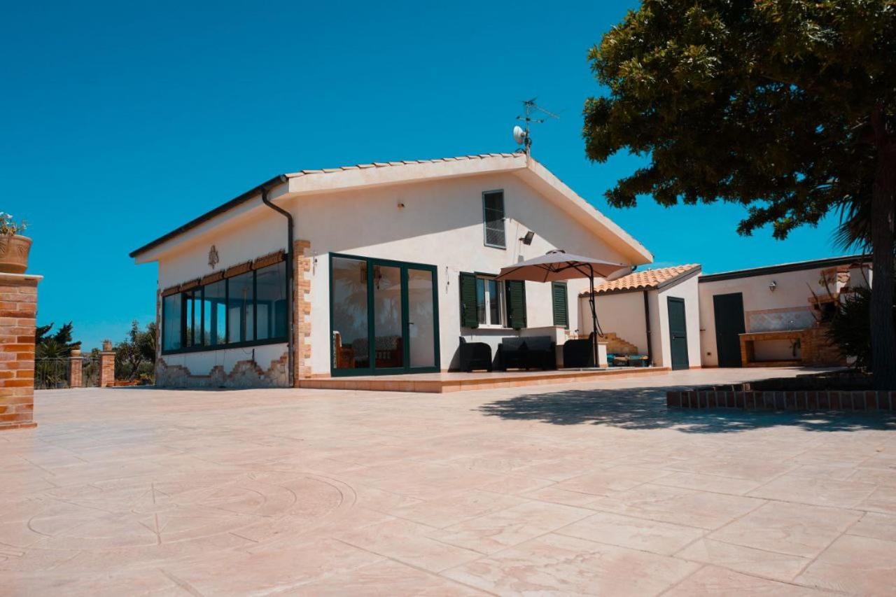 Il Casale Di Bovo Marina Βίλα Montallegro Δωμάτιο φωτογραφία